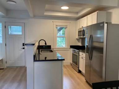 Main picture of 807 McKinley Ave
