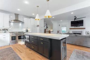 Main picture of 3333 Acklen Ave