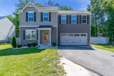 Main picture of 20967 Hampton Ave