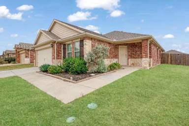 Main picture of 2328 Stefani St