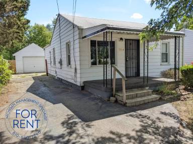 Main picture of 1204 Norton St