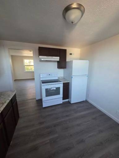 Main picture of 205 S Main St