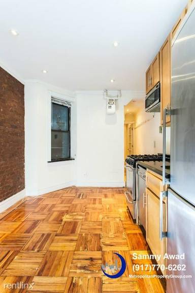 Main picture of 219 E 23rd St