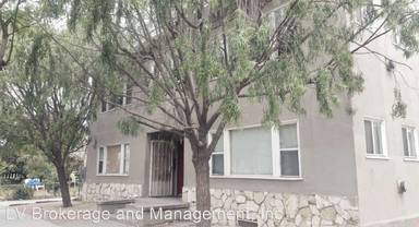 Main picture of 627 W 11th St