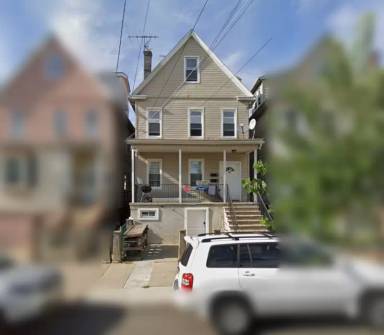 Main picture of 217 John St