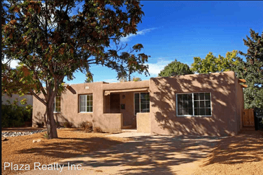 Main picture of 108 Sicomoro St