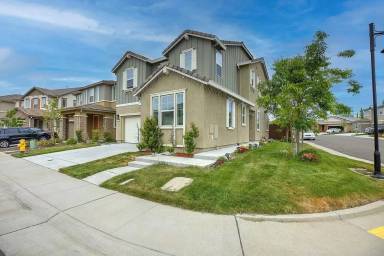 Main picture of 1606 Lion St