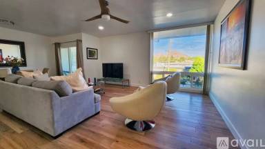Main picture of 3270 E Camelback Rd