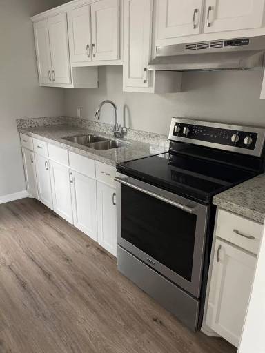 Main picture of 913 Athol St