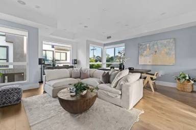 Main picture of 2022 S Curson Ave