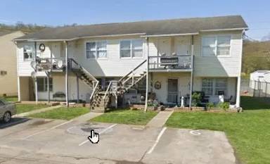 Main picture of 190 Lovers Ln