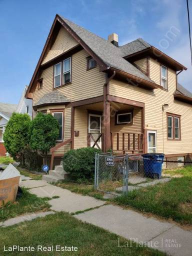 Main picture of 235 Bronson Ave