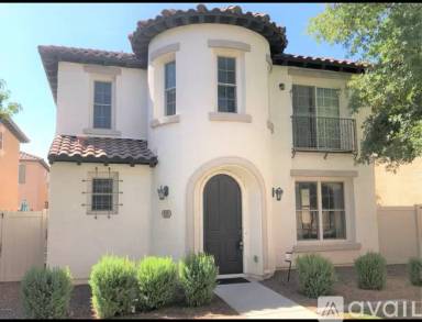 Main picture of 969 S Huish Dr