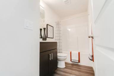 Main picture of 1427 Park West Ct