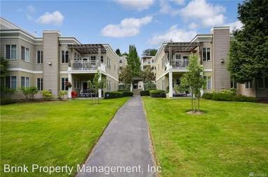 Main picture of 17426 Bothell Way NE