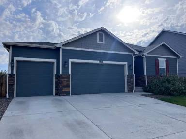 Main picture of 1576 Clarendon Dr