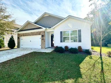Main picture of 206 Frida Rd