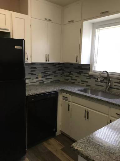 Main picture of The Beverly Apartments