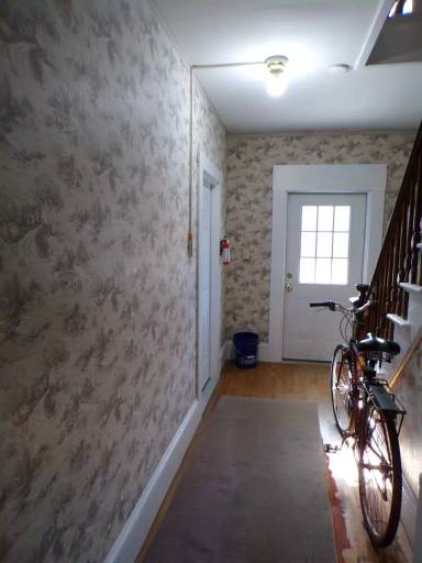 Main picture of 38 Pine St