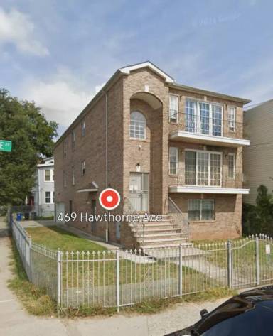 Main picture of 469 Hawthorne Ave