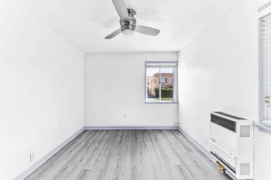 Main picture of 727 Olive Ave