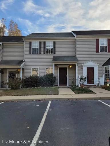 Main picture of 1526 Creek Ct
