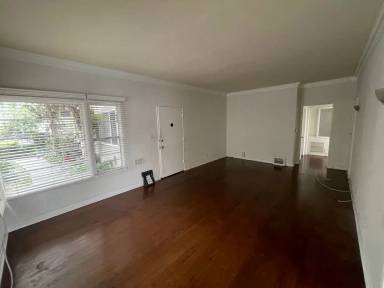 Main picture of 1232 S La Jolla Ave