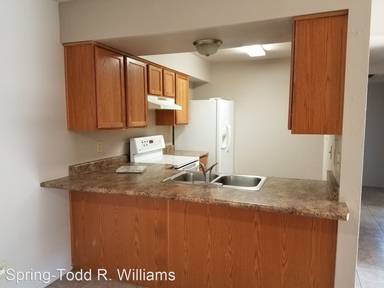 Main picture of 1849 N Spg St 21228128-003