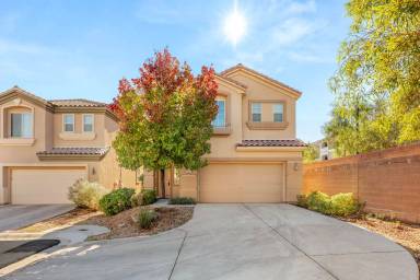 Main picture of 6222 Sugartree Ave