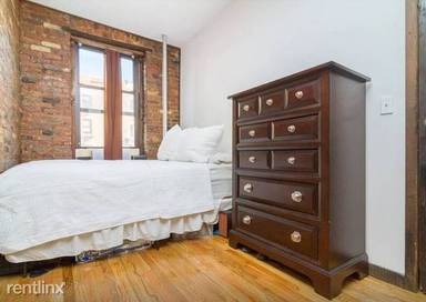 Main picture of 441 East 12th St