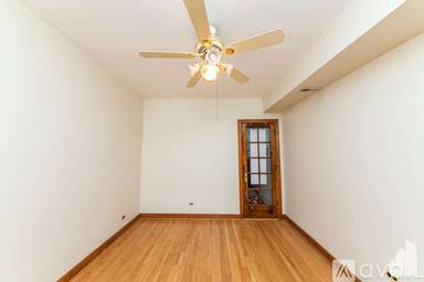 Main picture of 4209 N Ashland Ave