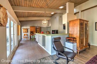 Main picture of 10448 Alta Loma Dr