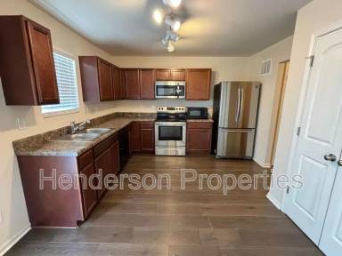 Main picture of 817 Ranchero St