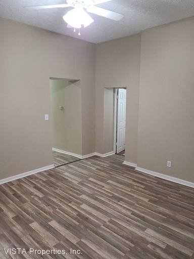Main picture of 2126 W Muhammad Ali Blvd