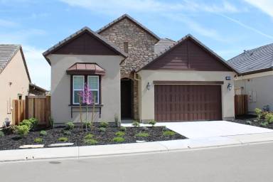 Main picture of 1698 Provence Ln