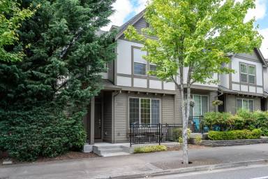 Main picture of 12017 SW Horizon Blvd