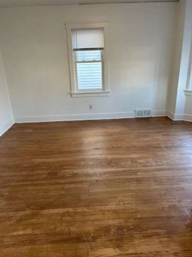 Main picture of 639 S Oak Park Ct