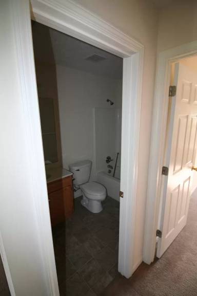 Main picture of 895 Kinniard Rd