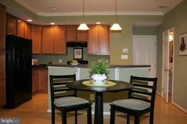 Main picture of 2549 Eastbourne Dr