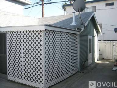 Main picture of 12732 Venice Blvd