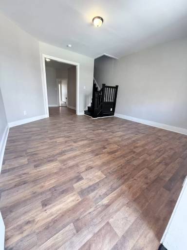Main picture of 5618 Carpenter St