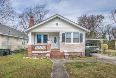 Main picture of 2509 Bay Ave