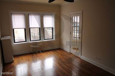 Main picture of 746 W Addison St