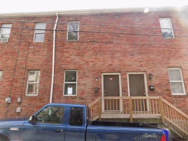 Main picture of 2157 Straubs Ln