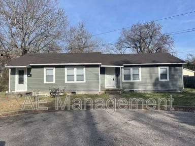 Main picture of 163 Choate St