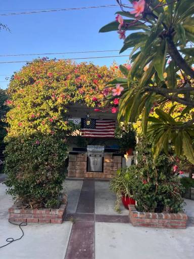 Main picture of 8625 Holbrook St