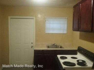 Main picture of 1648 N Myrtle Ave