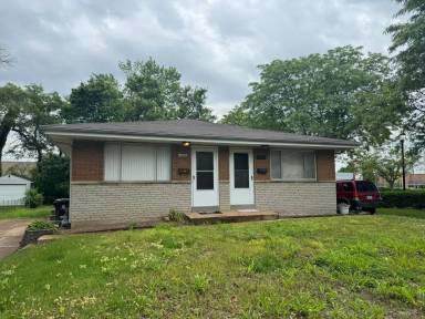 Main picture of 880 Loyola Dr