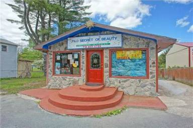 Main picture of 5239 Milford Rd