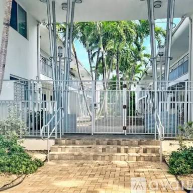 Main picture of Aluna Condo